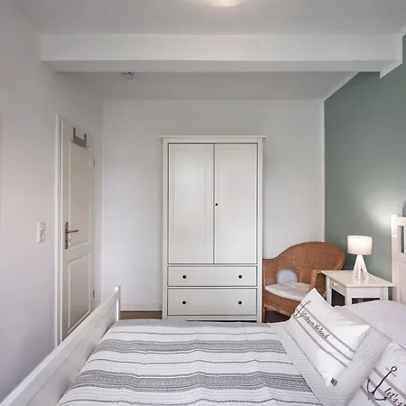 Haus Badestrasse 15a Eg 아파트 비크아프포르